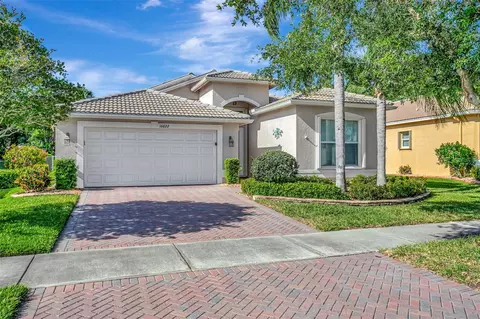 16022 Golden Lakes Dr, Wimauma, FL 33598