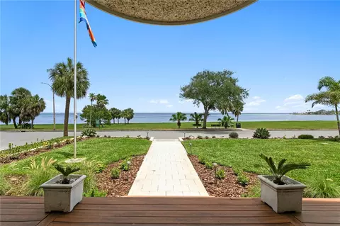 1803 Beach Dr SE, Saint Petersburg, FL 33705