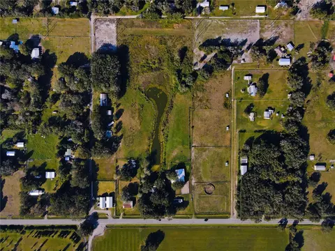 View/Area - 8731 Lithia Pinecrest Rd, Lithia, FL 33547 photo 4 of 4