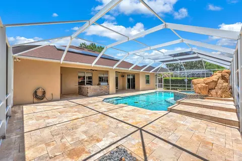 Exterior - 2809 Durant Trails Blvd, Dover, FL 33527 photo 3 of 12