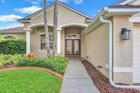 Exterior - 2809 Durant Trails Blvd, Dover, FL 33527 photo 4 of 12
