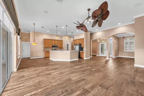 Living - 2809 Durant Trails Blvd, Dover, FL 33527 photo 4 of 7