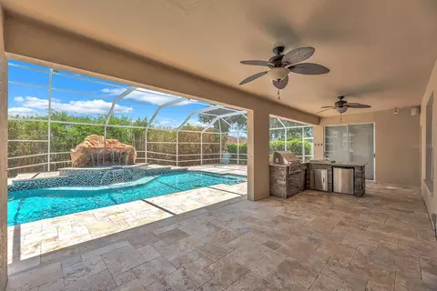 Exterior - 2809 Durant Trails Blvd, Dover, FL 33527 photo 5 of 12