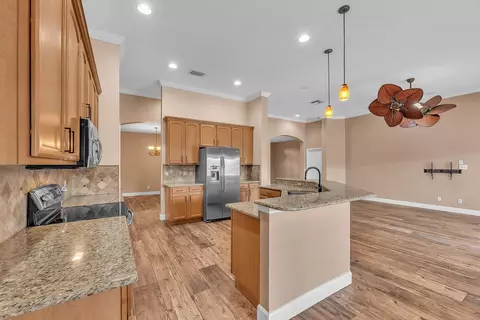 Kitchen - 2809 Durant Trails Blvd, Dover, FL 33527 photo 1 of 3