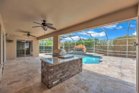 Exterior - 2809 Durant Trails Blvd, Dover, FL 33527 photo 6 of 12
