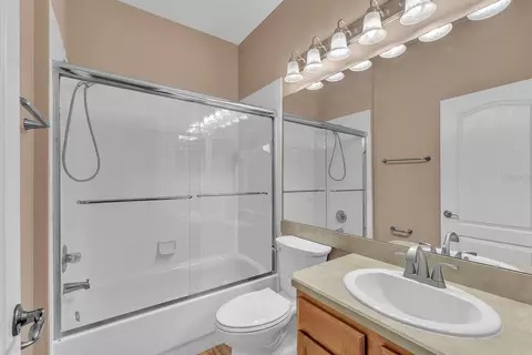 Bath - 2809 Durant Trails Blvd, Dover, FL 33527 photo 3 of 4