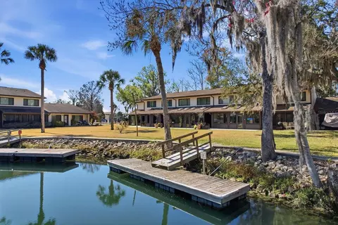 1637 SE Paradise Cir #204, Crystal River, FL 34429