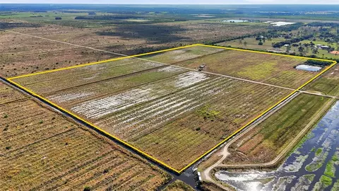 N River Rd, Alva, FL 33920