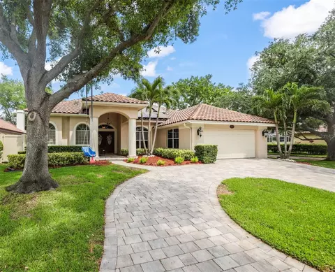 4802 Queen Palm Ter NE, Saint Petersburg, FL 33703