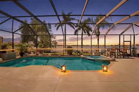 1638 Mira Lago Cir, Ruskin, FL 33570