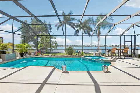 1638 Mira Lago Cir, Ruskin, FL 33570