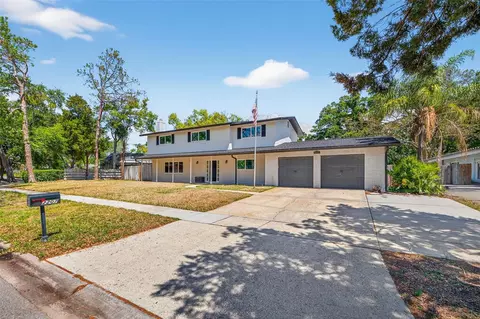 2207 Hennesen Dr, Clearwater, FL 33764