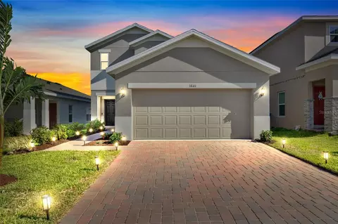 1601 Swan Swim Dr, Davenport, FL 33837