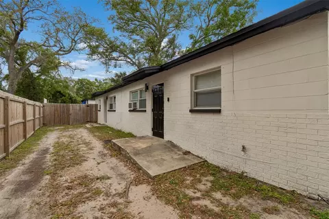 10110 N Lantana Ave, Tampa, FL 33612