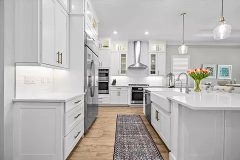 Kitchen - 2214 5th St E, Palmetto, FL 34221 photo 4 of 6