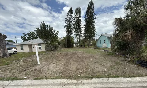 1334 30th St S, Saint Petersburg, FL 33712