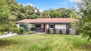 8923 N Arrawana Ave, Tampa, FL 33614