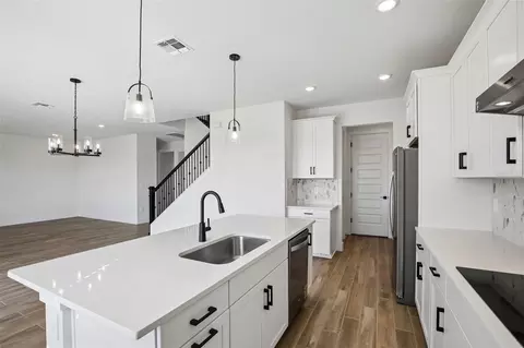Kitchen - 184 Shady Edge Loop, Nokomis, FL 34275 photo 5 of 5