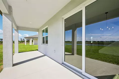 Exterior - 184 Shady Edge Loop, Nokomis, FL 34275 photo 4 of 5