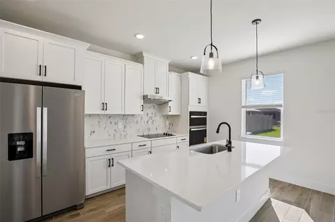 Kitchen - 184 Shady Edge Loop, Nokomis, FL 34275 photo 1 of 5