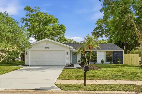 1023 Mineola Cir, Palm Harbor, FL 34683