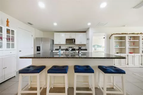 Kitchen - 10316 Charlotte Dr, Parrish, FL 34219 photo 2 of 5