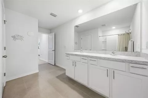 Entry Way - 10316 Charlotte Dr, Parrish, FL 34219 photo 3 of 3