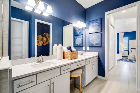 Bath - 13268 Tulum Loop, Venice, FL 34293 photo 3 of 4