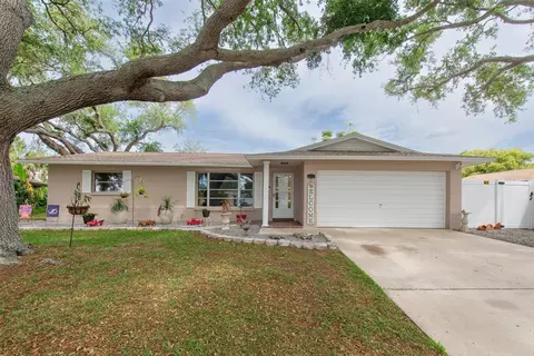 14321 113th Ave, Largo, FL 33774