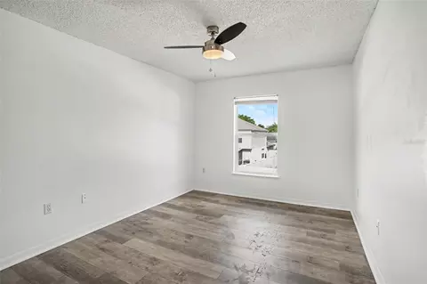 Bedroom - 10317 Frog Pond Dr, Riverview, FL 33569 photo 3 of 5
