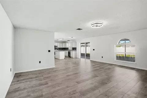 Living - 10317 Frog Pond Dr, Riverview, FL 33569 photo 5 of 10