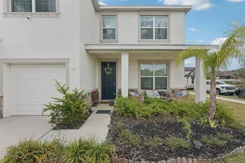 Exterior - 13055 Willow Grove Dr, Riverview, FL 33579 photo 2 of 3
