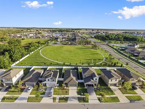 View/Area - 13307 Willow Bluestar Loop, Riverview, FL 33579 photo 1 of 6