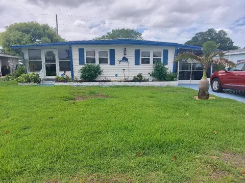 184 Independence Ave #8, Palm Harbor, FL 34684
