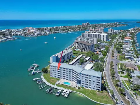 610 Island Way #407, Clearwater Beach, FL 33767