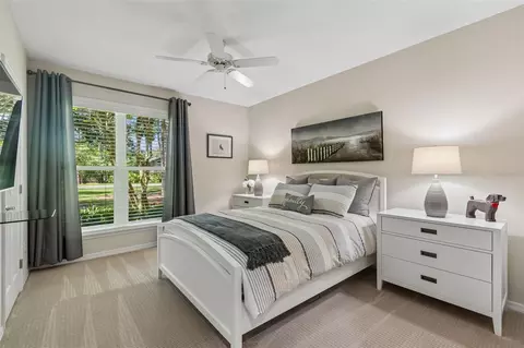 Bedroom - 421 Pine Bluff Dr, Lutz, FL 33549 photo 2 of 9