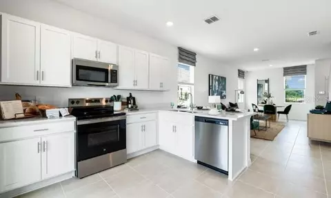 Kitchen - 13193 Forge Ave, Parrish, FL 34219 photo 2 of 3