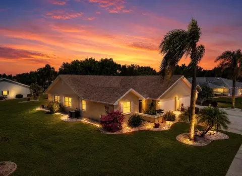 319 Linger Ln, Sun City Center, FL 33573