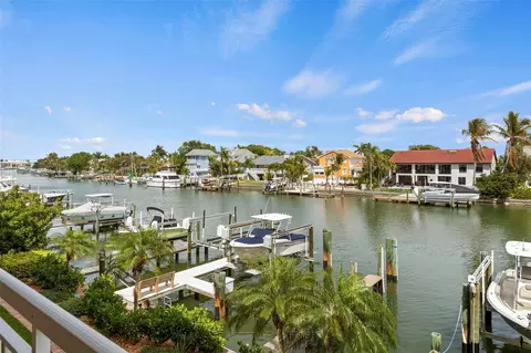 1071 Pinellas Bayway S, Saint Petersburg, FL 33715