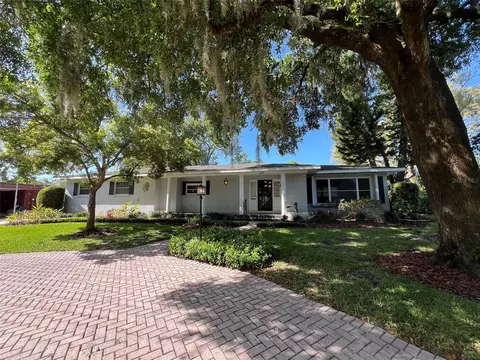 520 S Riverhills Dr, Temple Terrace, FL 33617
