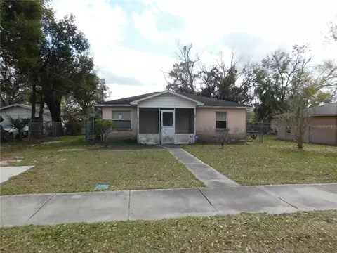1205 E Laura St, Plant City, FL 33563
