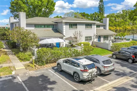 5861 Calais Blvd N #1, Saint Petersburg, FL 33714