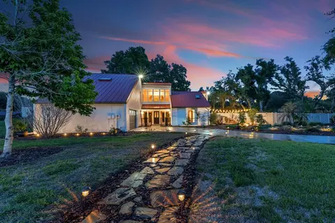 2925 Chelsea Woods Dr, Valrico, FL 33596