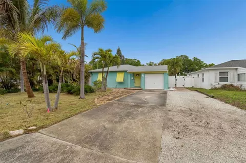 117 41st Ave NE, Saint Petersburg, FL 33703