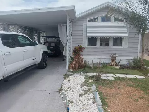 267 Big Pine Ave N, Frostproof, FL 33843