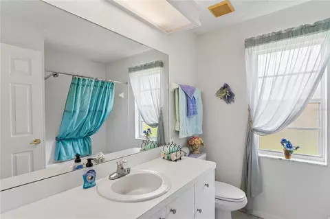 Bath - 2047 Overbrook Ln, Spring Hill, FL 34606 photo 5 of 7