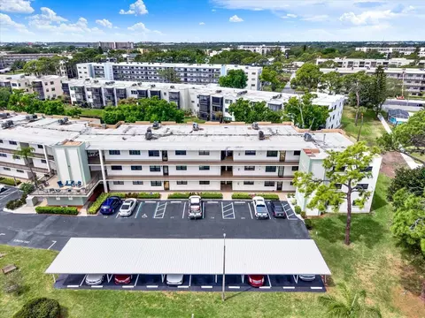 5980 Terrace Park Dr N #309, Saint Petersburg, FL 33709