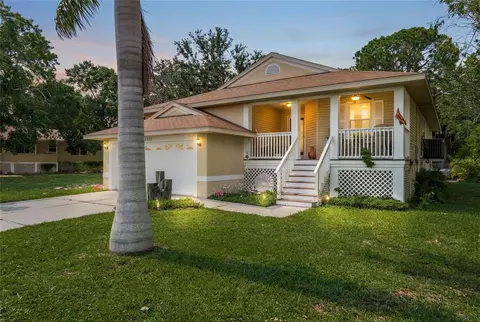 1312 Gulf Rd, Tarpon Springs, FL 34689