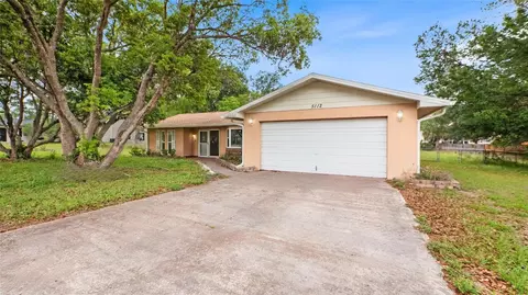 5112 Bernadette Dr, Zephyrhills, FL 33541