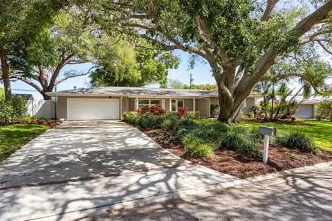 1218 Taylor Ave, Dunedin, FL 34698